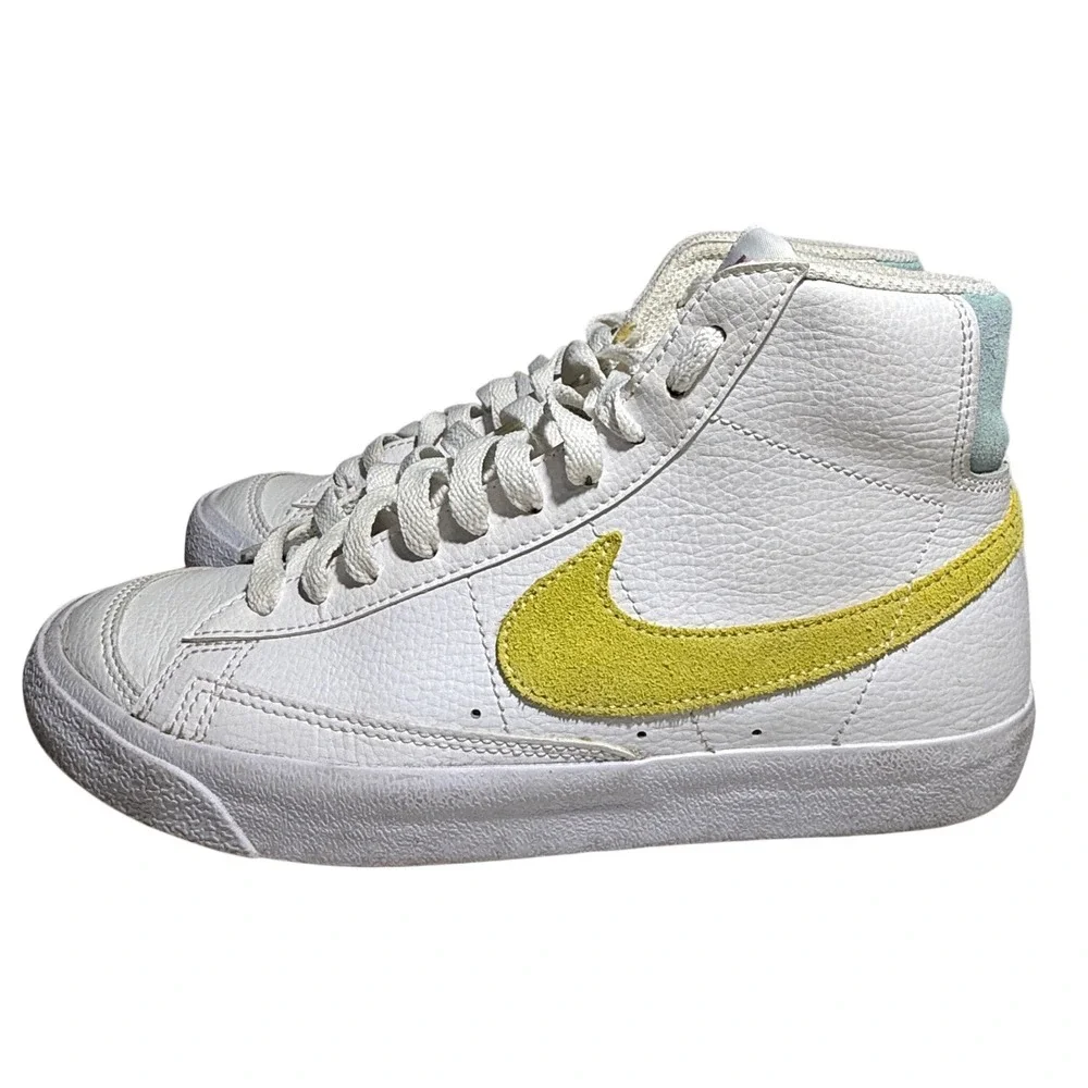 Nike Blazer High Tops Suede High Top Sneakers Nikes Swoosh Colorful 7 Y / 8.5 W